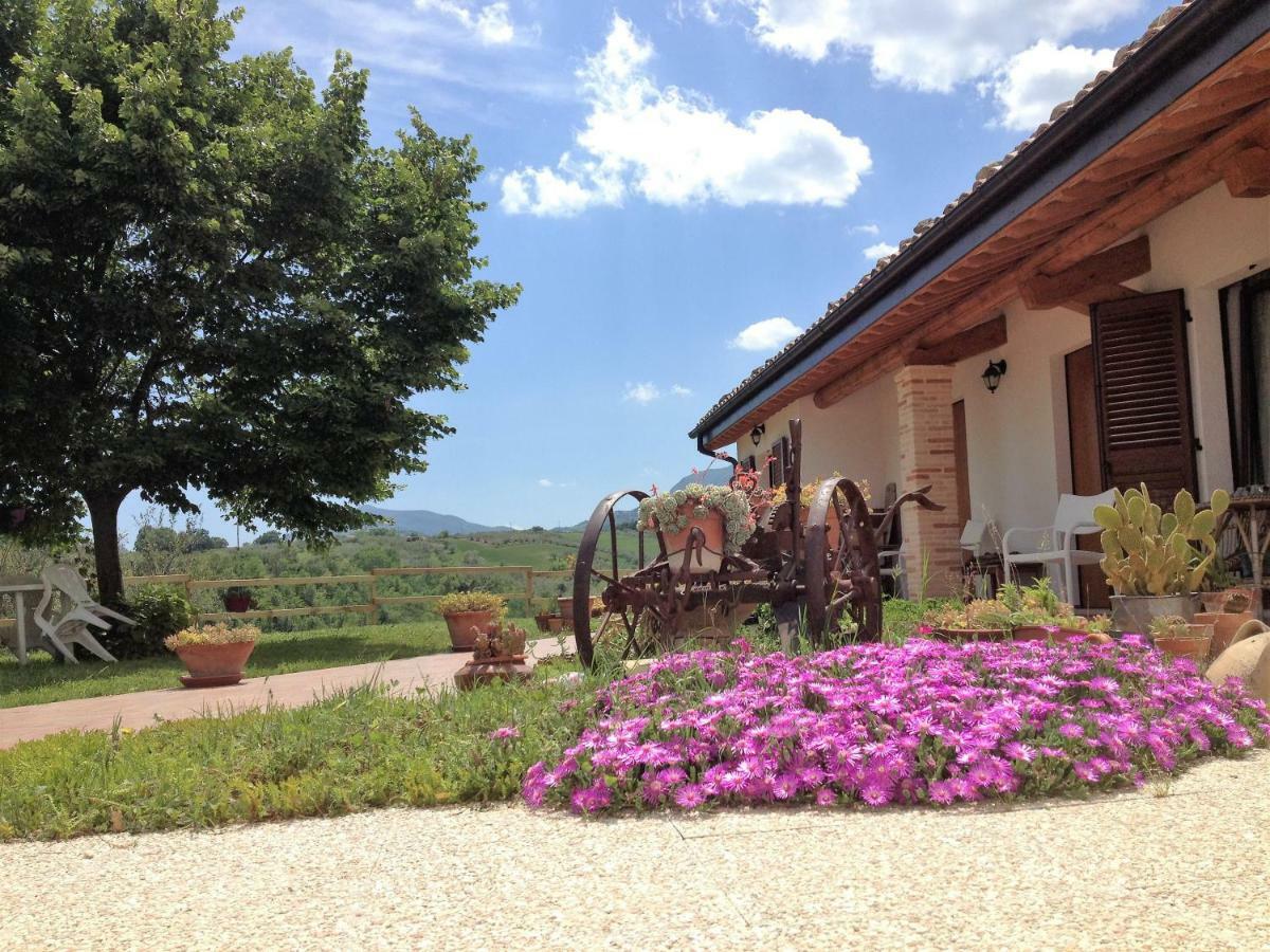 Masseria Spadone Villa Civitella Casanova Exterior foto